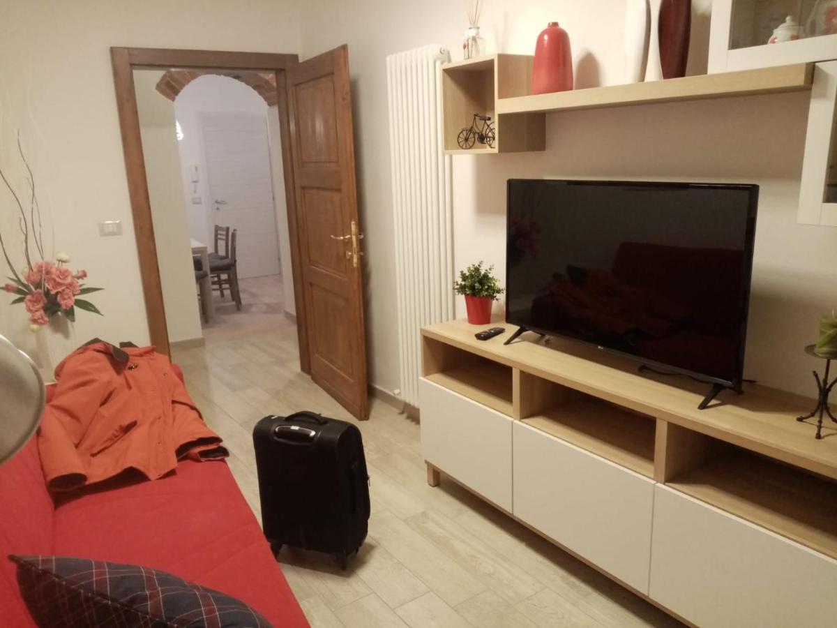 Montepescali Le Logge Casa Vacanze מראה חיצוני תמונה