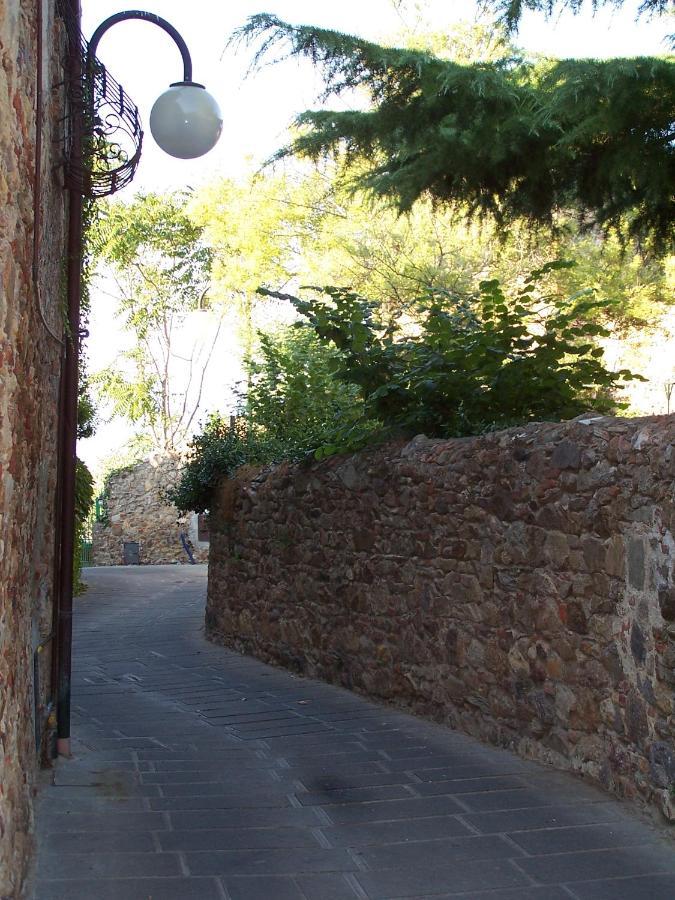 Montepescali Le Logge Casa Vacanze מראה חיצוני תמונה