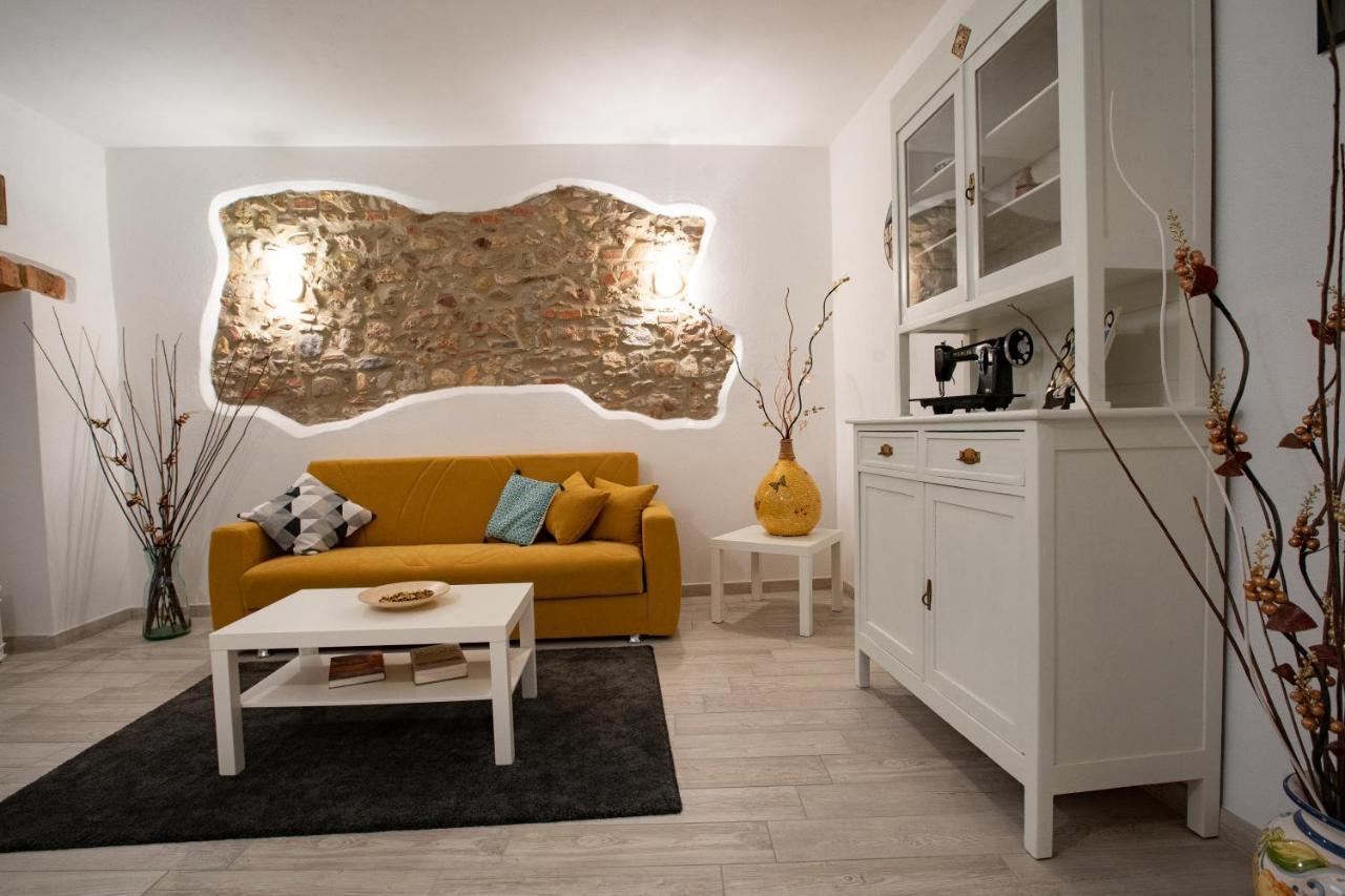 Montepescali Le Logge Casa Vacanze מראה חיצוני תמונה