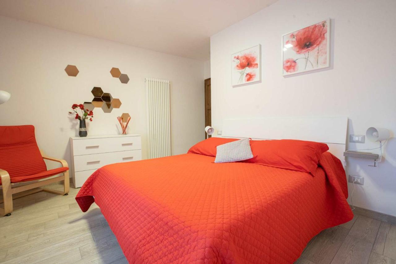 Montepescali Le Logge Casa Vacanze מראה חיצוני תמונה