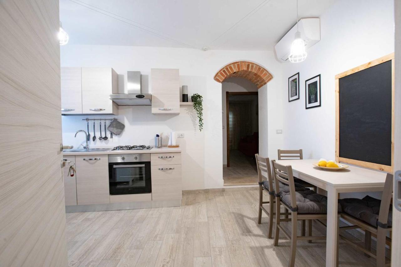 Montepescali Le Logge Casa Vacanze מראה חיצוני תמונה