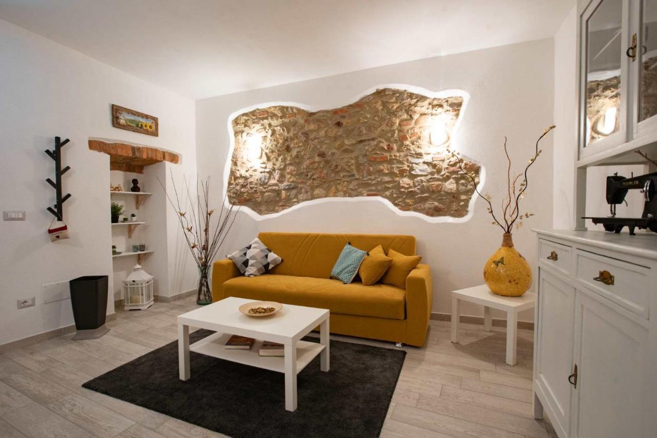 Montepescali Le Logge Casa Vacanze מראה חיצוני תמונה