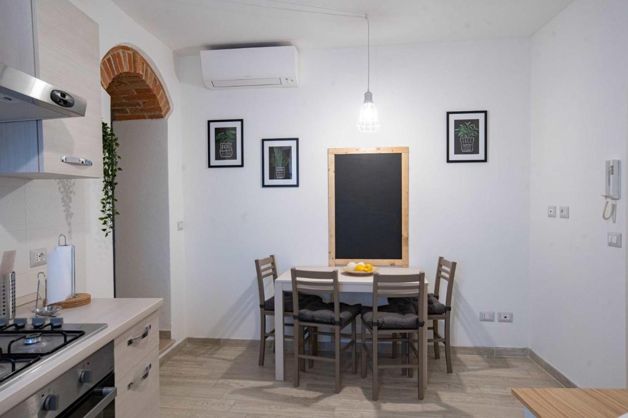 Montepescali Le Logge Casa Vacanze מראה חיצוני תמונה