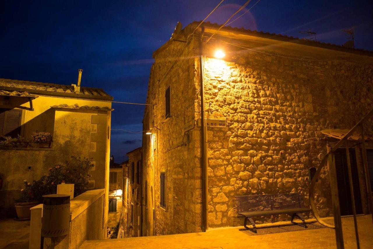 Montepescali Le Logge Casa Vacanze מראה חיצוני תמונה